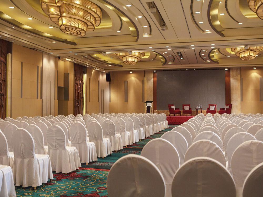Renaissance Wuhan Hotel Ngoại thất bức ảnh