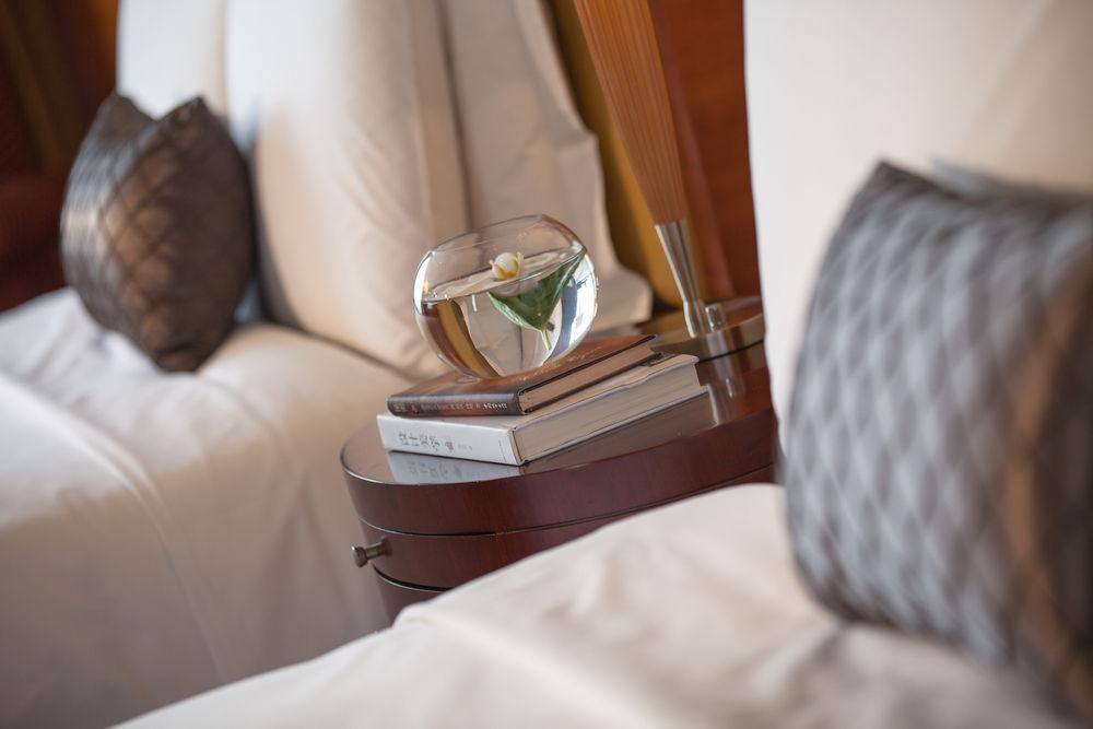 Renaissance Wuhan Hotel Ngoại thất bức ảnh