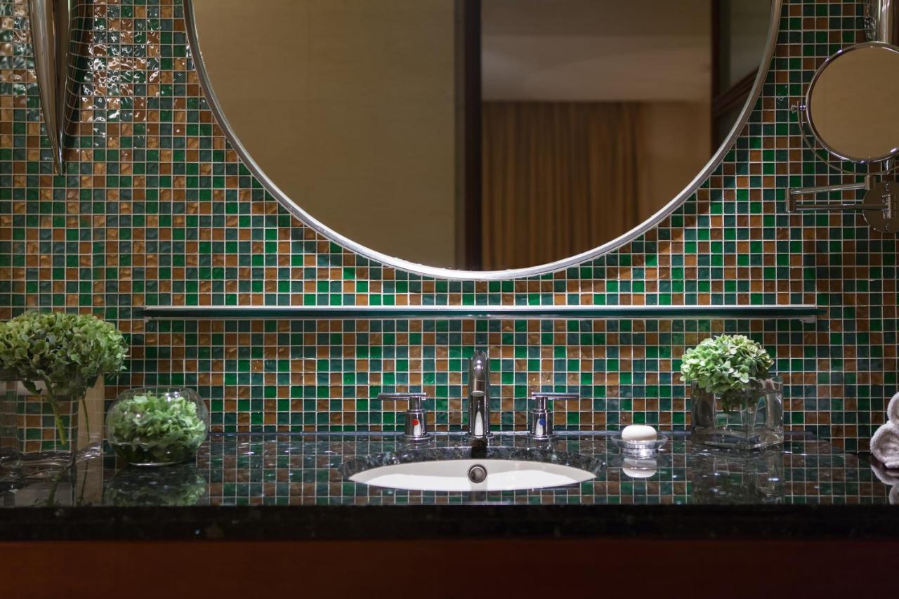 Renaissance Wuhan Hotel Ngoại thất bức ảnh