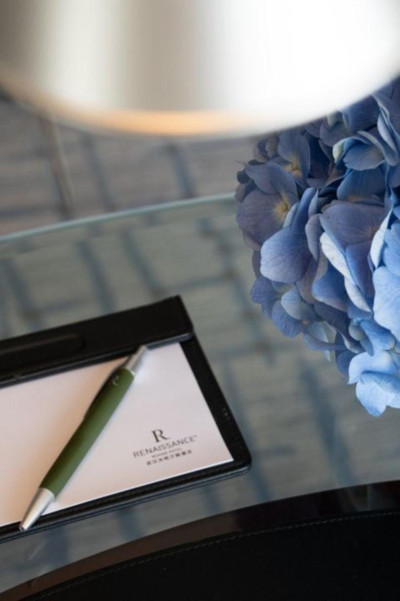 Renaissance Wuhan Hotel Ngoại thất bức ảnh