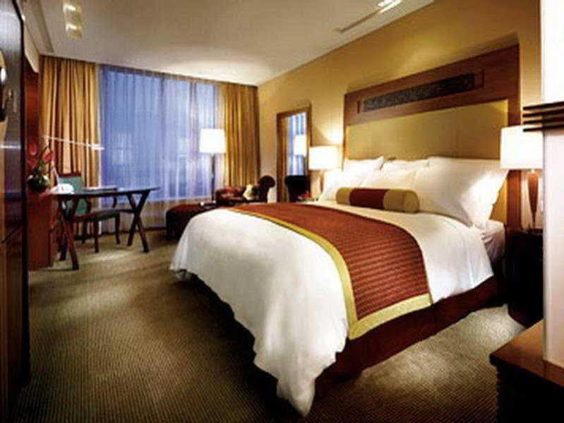 Renaissance Wuhan Hotel Ngoại thất bức ảnh