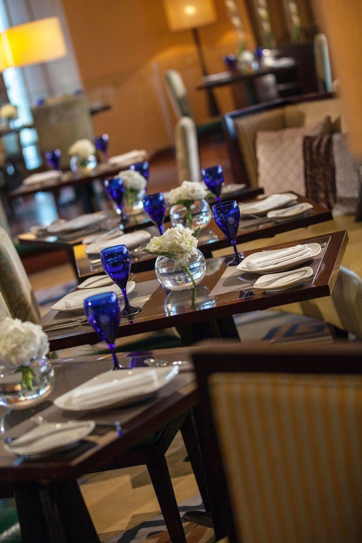 Renaissance Wuhan Hotel Ngoại thất bức ảnh